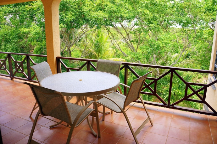 Imagen de la habitación del Hotel Paradise Cove Resort. Foto 4