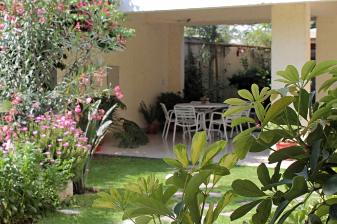 Imagen de los exteriores del Hotel Paradise Departamentos. Foto 12