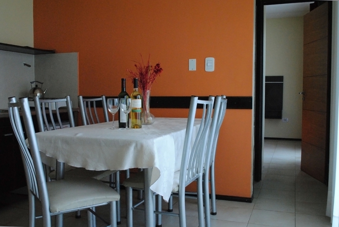 Imagen de la habitación del Hotel Paradise Departamentos. Foto 4