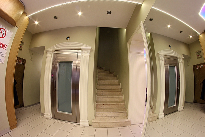 Imagen de los interiores del Hotel Paradise, Estambul. Foto 13