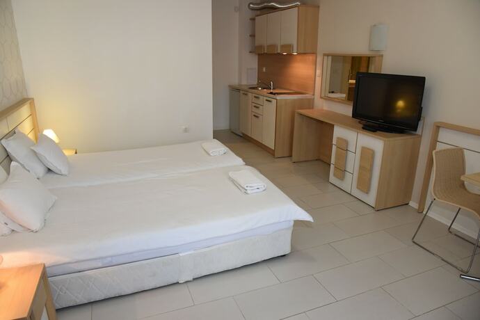Imagen de la habitación del Hotel Paradise Garden, Sozopol. Foto 13