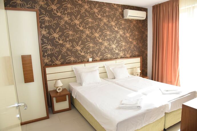 Imagen de la habitación del Hotel Paradise Garden, Sozopol. Foto 15