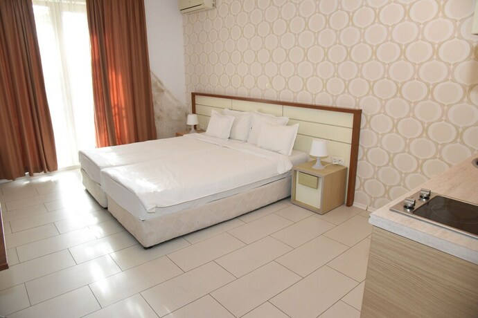 Imagen de la habitación del Hotel Paradise Garden, Sozopol. Foto 17