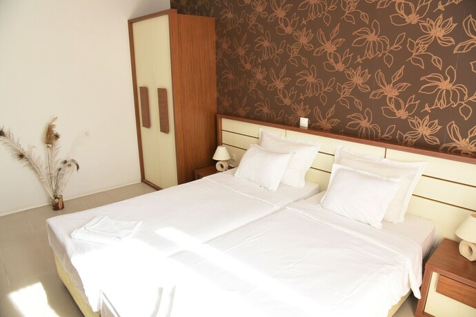 Imagen de la habitación del Hotel Paradise Garden, Sozopol. Foto 20
