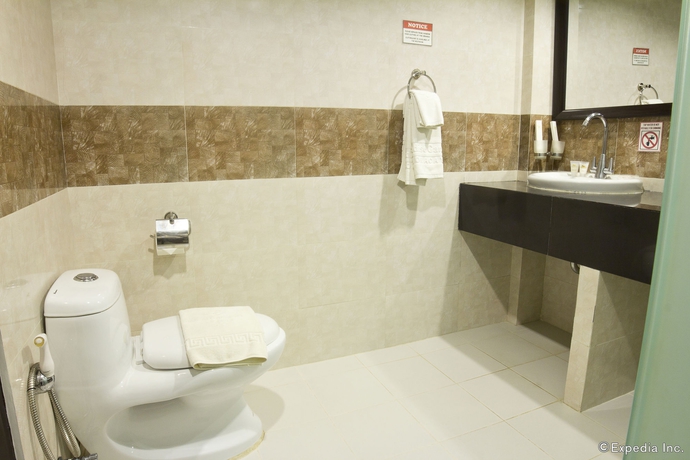 Imagen de la habitación del Hotel Paradise Garden and Convention Boracay Powered By Aston. Foto 8