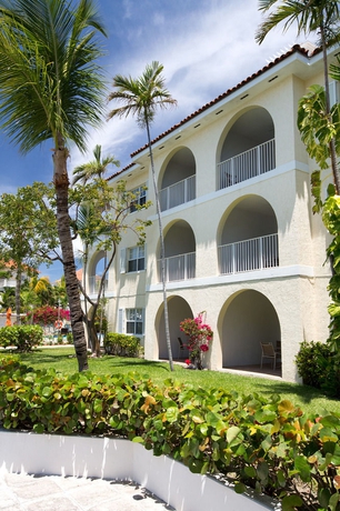 Imagen de los interiores del Hotel Paradise Harbour Club and Marina. Foto 4