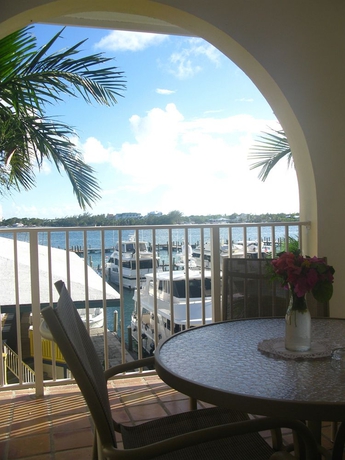 Imagen de los exteriores del Hotel Paradise Harbour Club and Marina. Foto 3