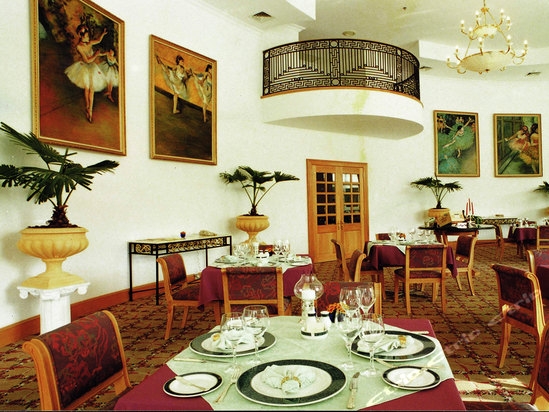 Imagen del bar/restaurante del Hotel Paradise Hill. Foto 2