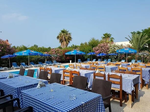 Imagen general del Hotel Paradise Holiday Bungalows. Foto 7