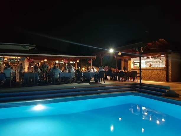 Imagen general del Hotel Paradise Holiday Bungalows. Foto 11