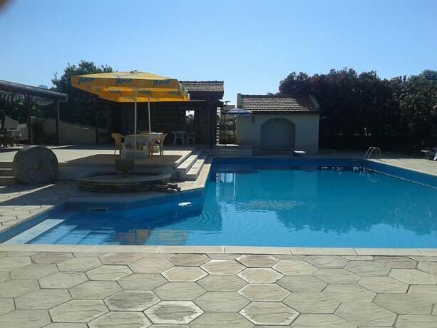 Imagen general del Hotel Paradise Holiday Bungalows. Foto 13