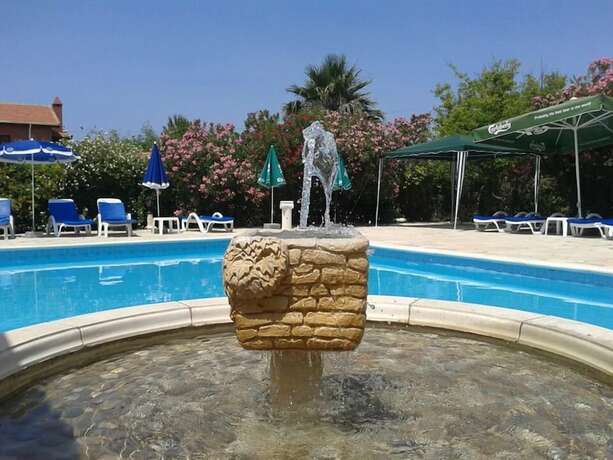 Imagen general del Hotel Paradise Holiday Bungalows. Foto 16