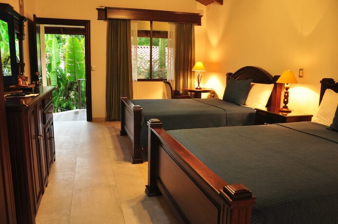 Imagen de la habitación del Hotel Paradise Hot Springs Thermal Resort. Foto 19