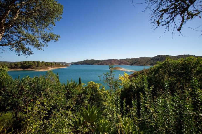 Imagen de los exteriores del Hotel Paradise In Portugal. Foto 10
