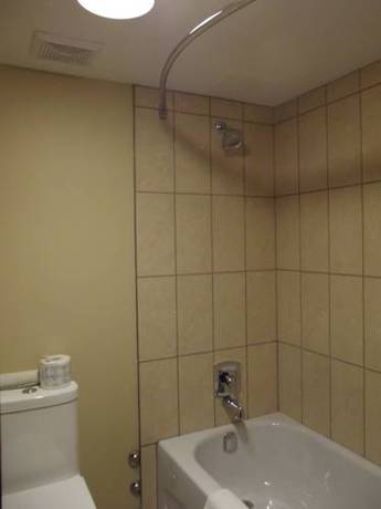 Imagen de la habitación del Hotel Paradise Inn and Conference Centre. Foto 6