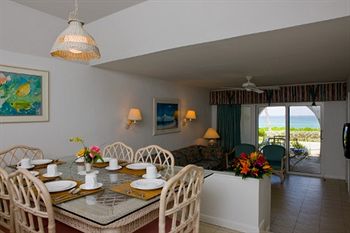 Imagen de la habitación del Hotel Paradise Island Beach Club by RedAwning. Foto 4