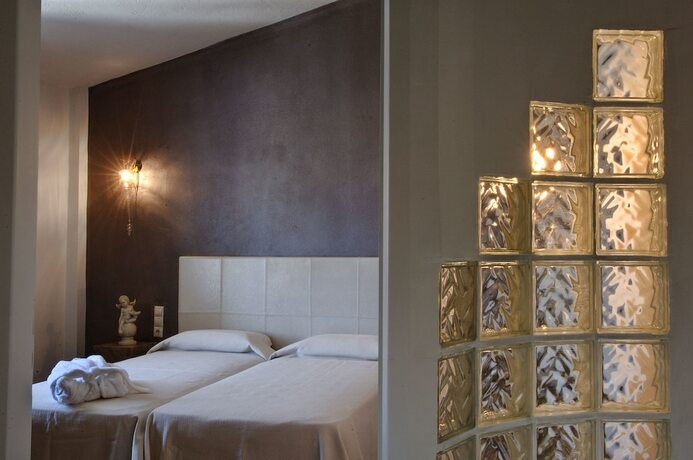 Imagen de la habitación del Hotel Paradise Island Villas. Foto 20