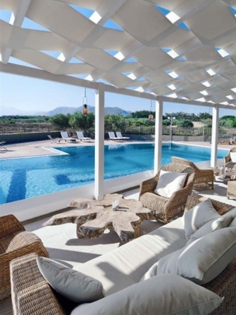 Imagen general del Hotel Paradise Island Villas and Hotel. Foto 4