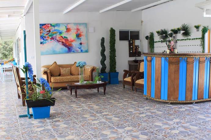 Imagen de los interiores del Hotel Paradise Lake. Foto 20