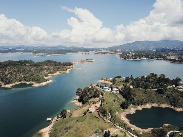 Imagen general del Hotel Paradise Lake. Foto 1