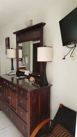 Imagen de la habitación del Hotel Paradise Lakes Resort, Clothing Optional Resort - Adult Only. Foto 8