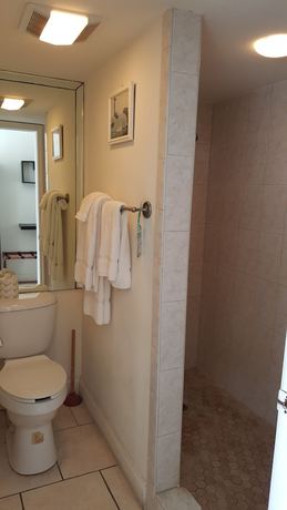 Imagen de la habitación del Hotel Paradise Lakes Resort, Clothing Optional Resort - Adult Only. Foto 17