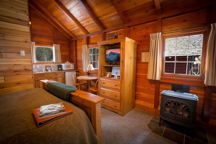 Imagen de la habitación del Hotel Paradise Lodge and Bungalows. Foto 9
