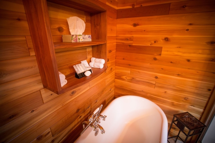 Imagen de la habitación del Hotel Paradise Lodge and Bungalows. Foto 10