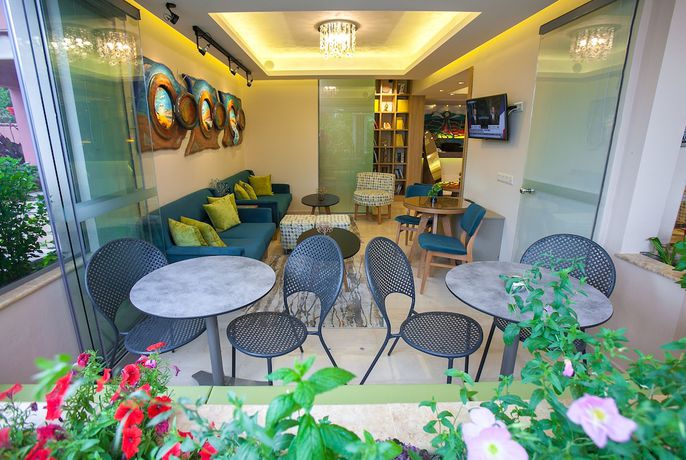Imagen de los interiores del Hotel Paradise Lost-apartments, Tolo. Foto 18