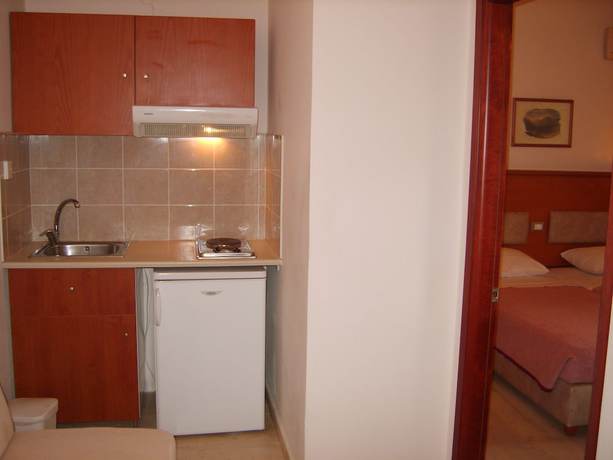 Imagen de la habitación del Hotel Paradise Lost-apartments, Tolo. Foto 3