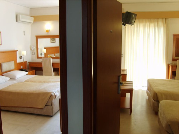 Imagen de la habitación del Hotel Paradise Lost-apartments, Tolo. Foto 15