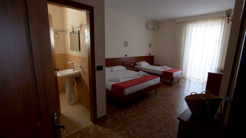 Imagen de la habitación del Hotel Paradise Lukova. Foto 10