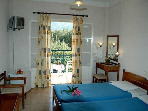 Imagen general del Hotel Paradise, Municipal Unit of Vathy. Foto 1