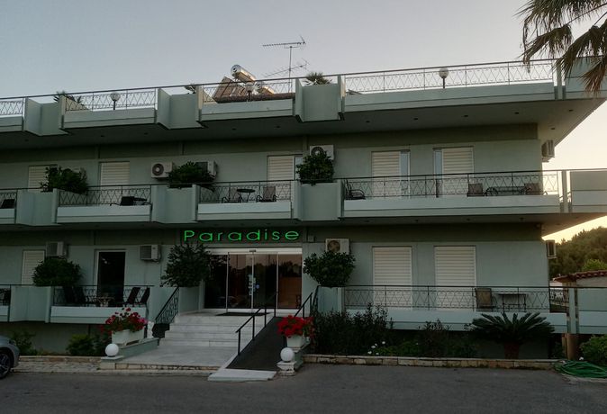 Imagen general del Hotel Paradise, Nea Palatia. Foto 5