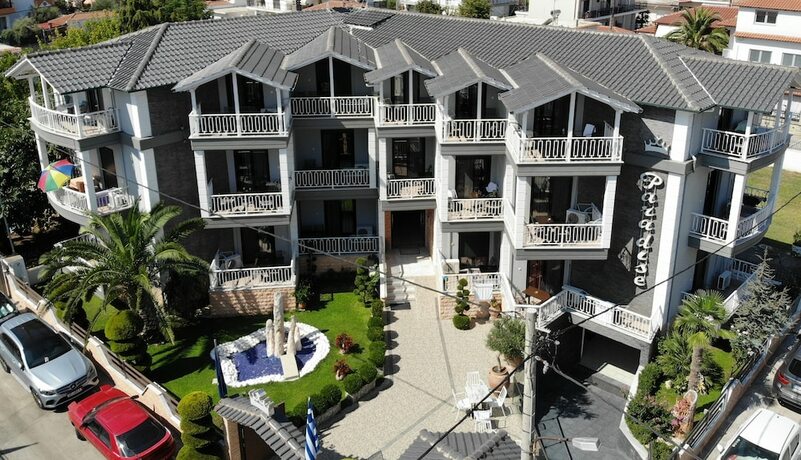 Imagen general del Hotel Paradise, Nea Vrasna. Foto 1