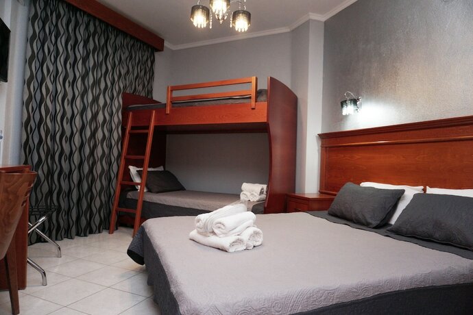 Imagen de la habitación del Hotel Paradise, Nea Vrasna. Foto 16