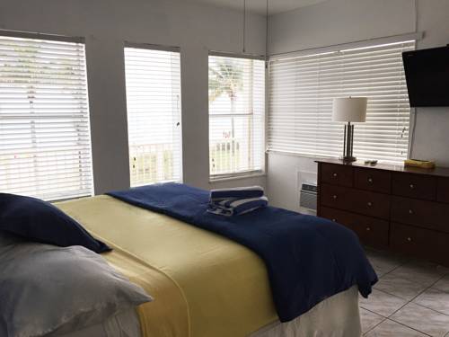 Imagen de la habitación del Hotel Paradise Oceanfront. Foto 11