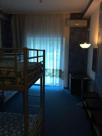 Imagen de la habitación del Hotel Paradise, Ol'ginka. Foto 16