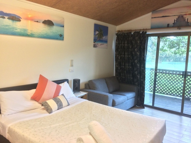 Imagen de la habitación del Hotel Paradise Palms Resort. Foto 7