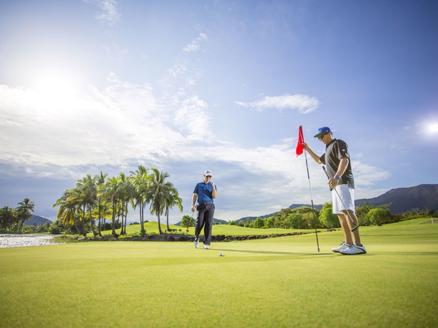 Imagen de los exteriores del Hotel Paradise Palms Resort and Country Club. Foto 11