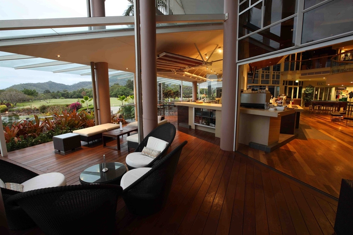 Imagen de los interiores del Hotel Paradise Palms Resort and Country Club. Foto 13