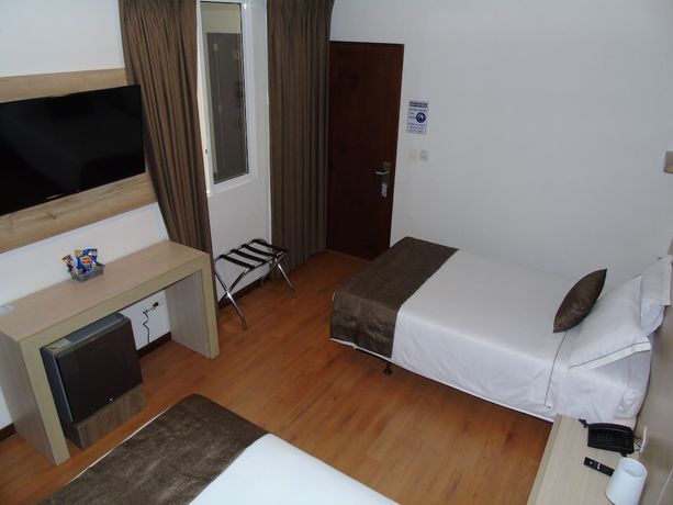 Imagen de la habitación del Hotel Paradise, Pereira. Foto 18