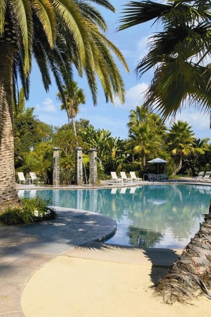 Imagen de la piscina del Hotel Paradise Point Resort and Spa. Foto 16