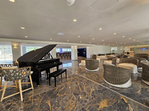 Imagen de los interiores del Hotel Paradise Resort Evia, a member of Radisson Individuals. Foto 7