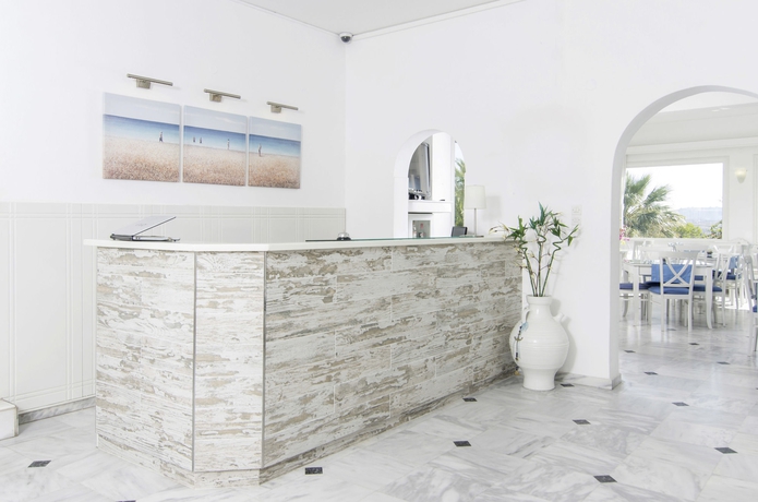 Imagen de los interiores del Hotel Paradise Resort. Foto 9