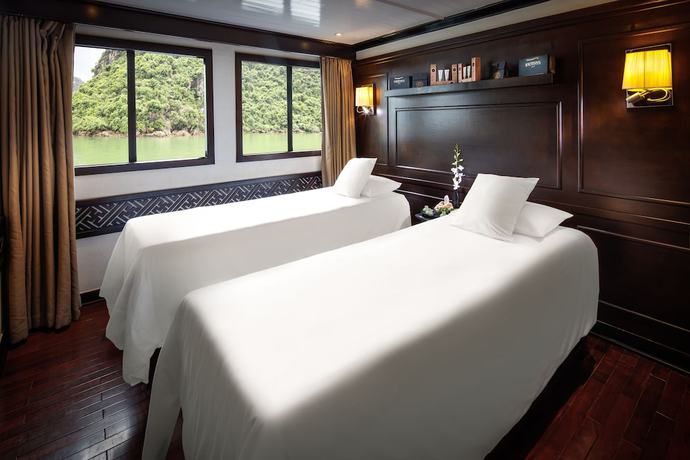 Imagen de la piscina del Hotel Paradise Sails Cruise Ha Long. Foto 20