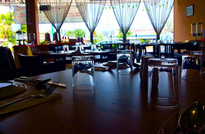 Imagen del bar/restaurante del Hotel Paradise Spa. Foto 1
