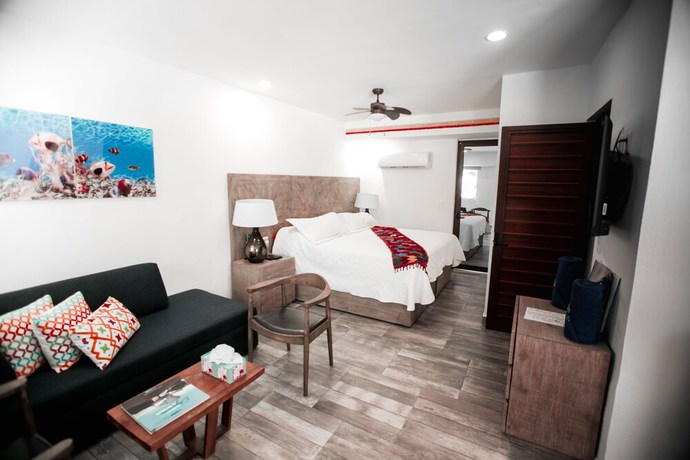 Imagen de la habitación del Hotel Paradise Suites, Isla Mujeres. Foto 2