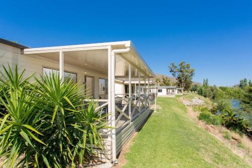 Imagen de la habitación del Hotel Paradise Tourist Park. Foto 8