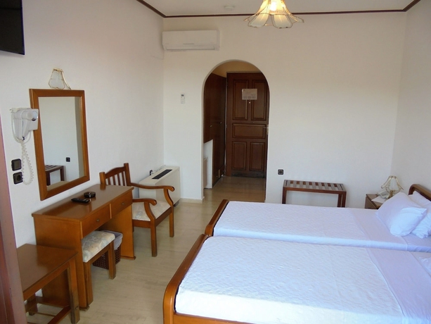 Imagen de la habitación del Hotel Paradise, Vassilias. Foto 2